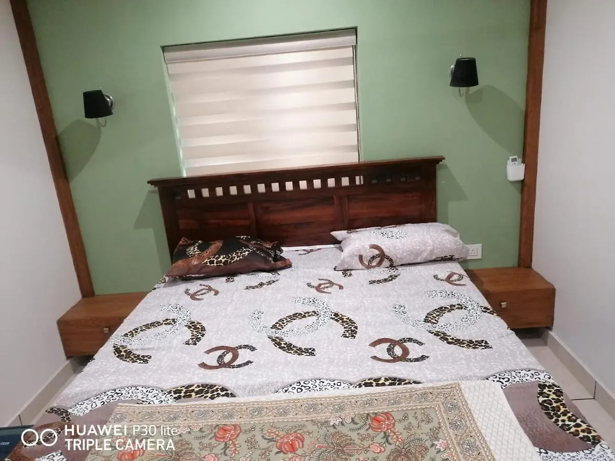 홀리데이파크 Thekkumbath Sea Breeze Pool Villa 칸누르 인도