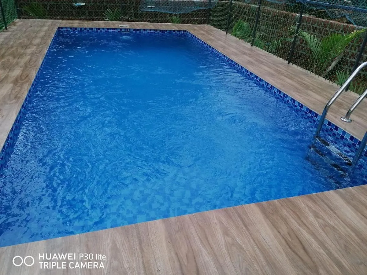 Thekkumbath Sea Breeze Pool Villa 칸누르
