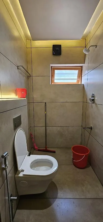 Thekkumbath Sea Breeze Pool Villa 칸누르